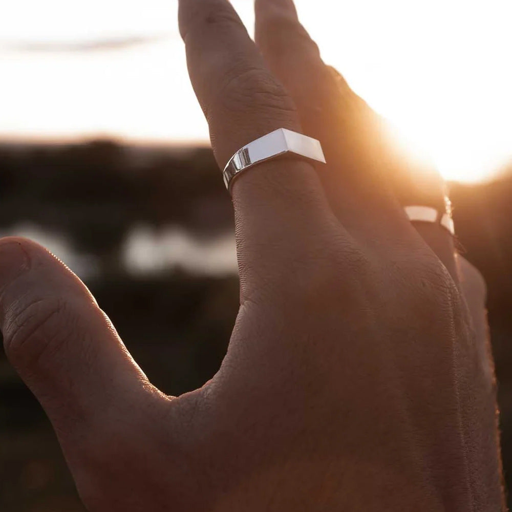 RECTANGLE SIGNET RING - SILVER