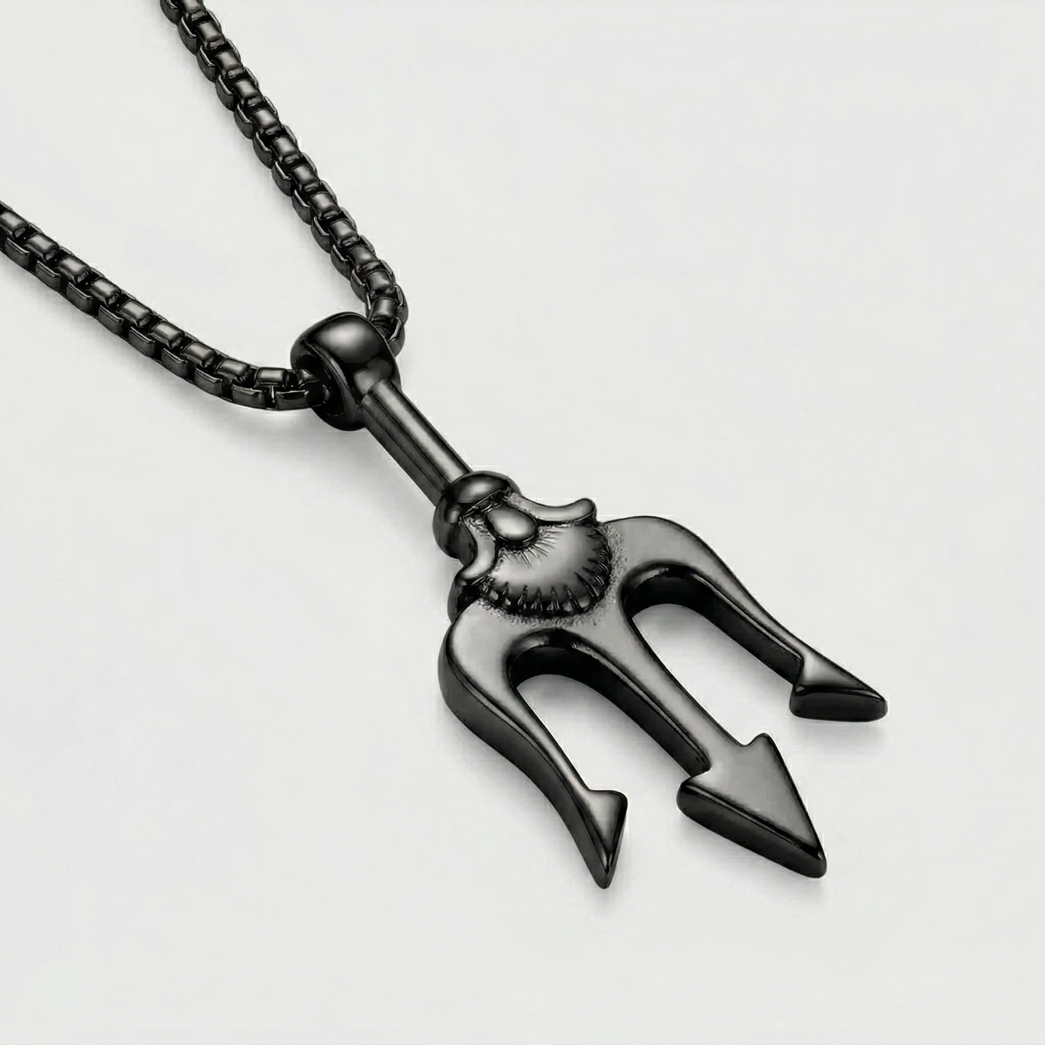 POSEIDON NECKLACE - BLACK