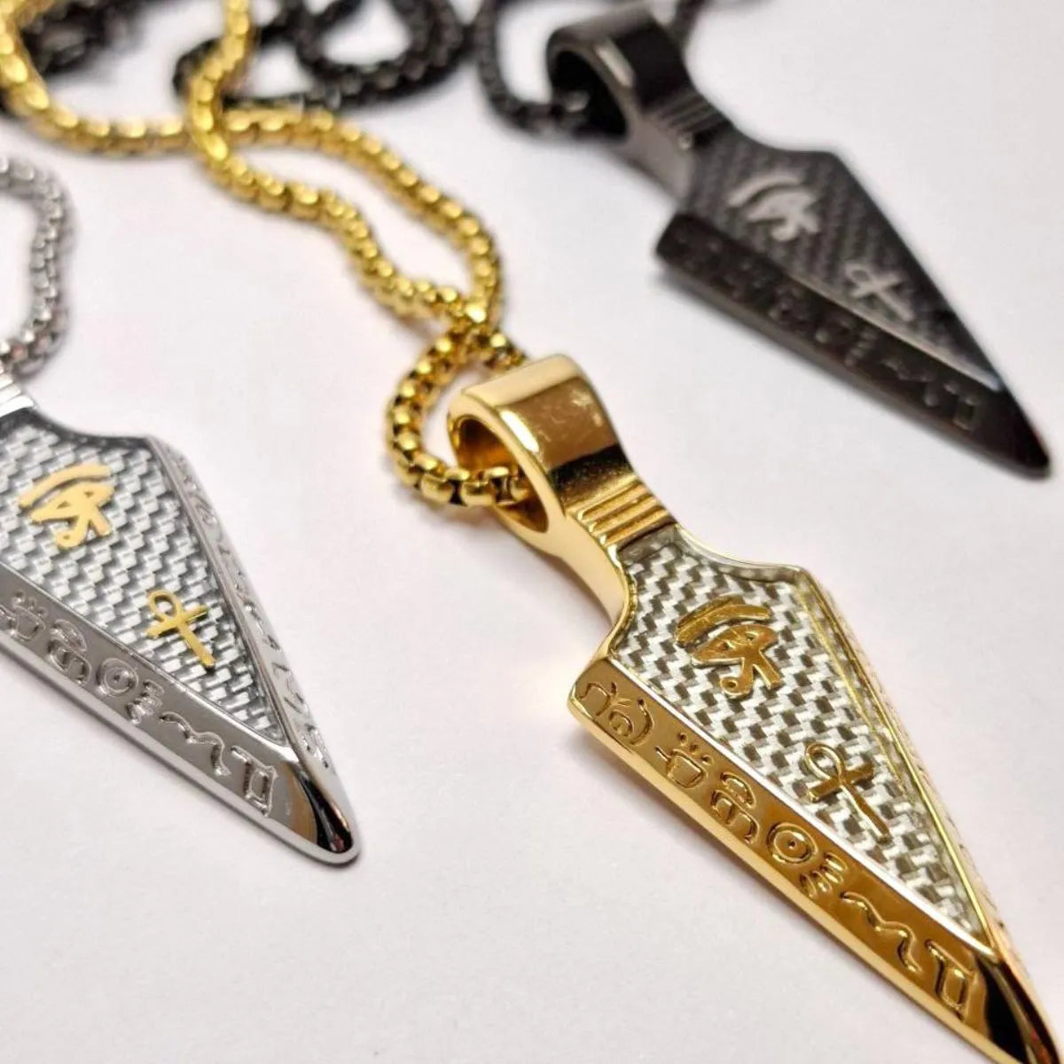 HORUS EYE NECKLACE - GOLD