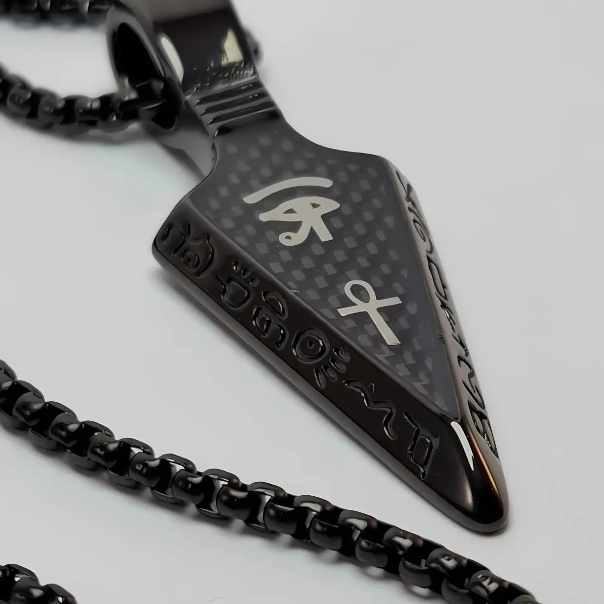 HORUS EYE NECKLACE - BLACK