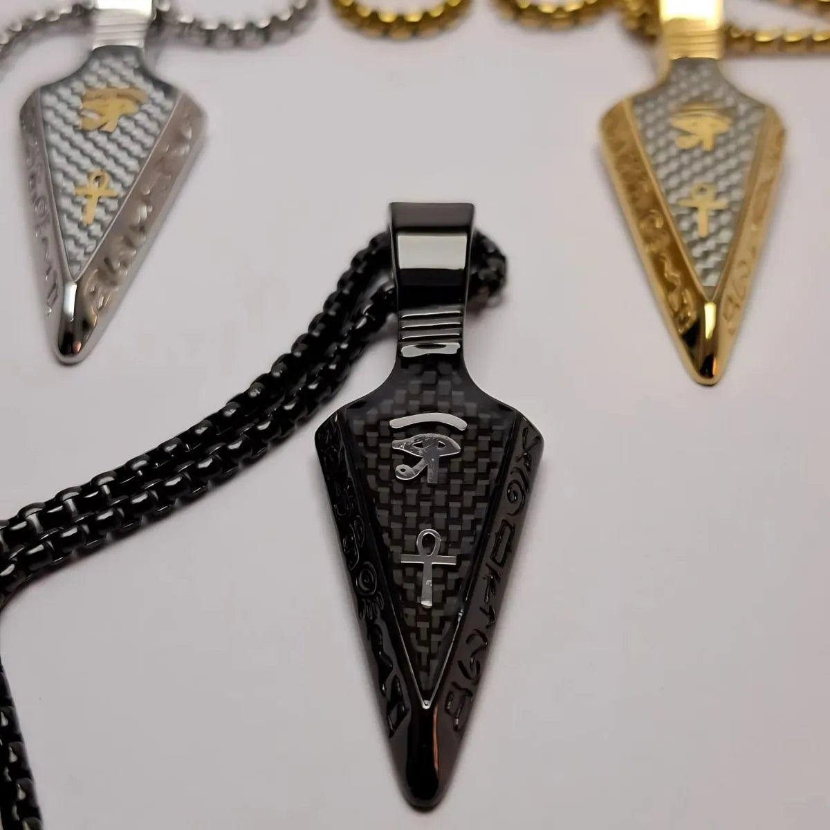 HORUS EYE NECKLACE - BLACK
