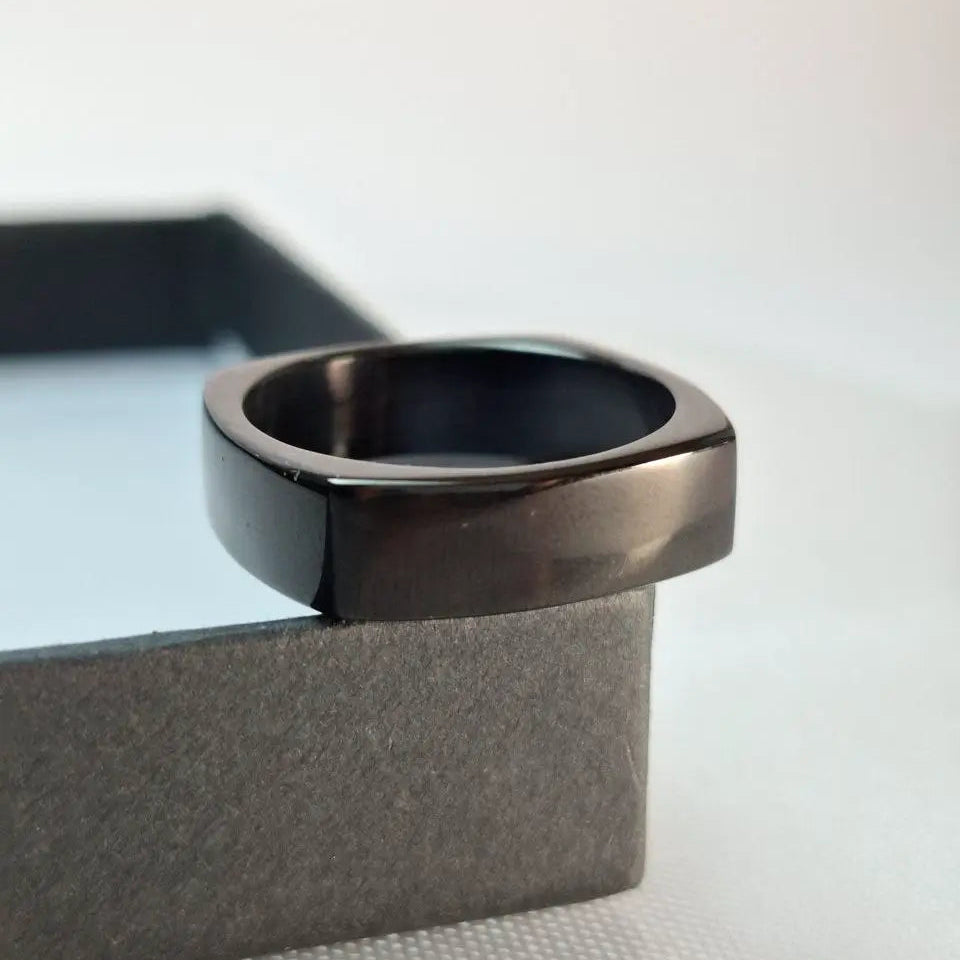 THIN SQUARE RING - BLACK