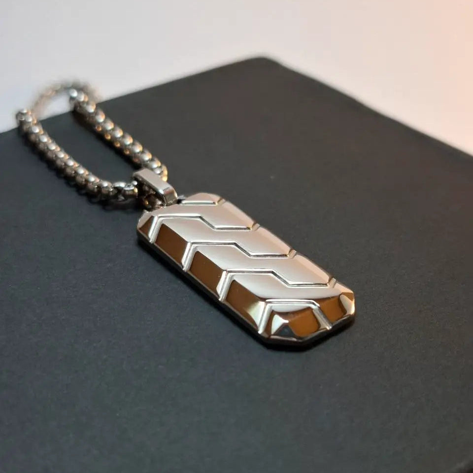 HEPHAESTUS HEXAGONAL NECKLACE - SILVER