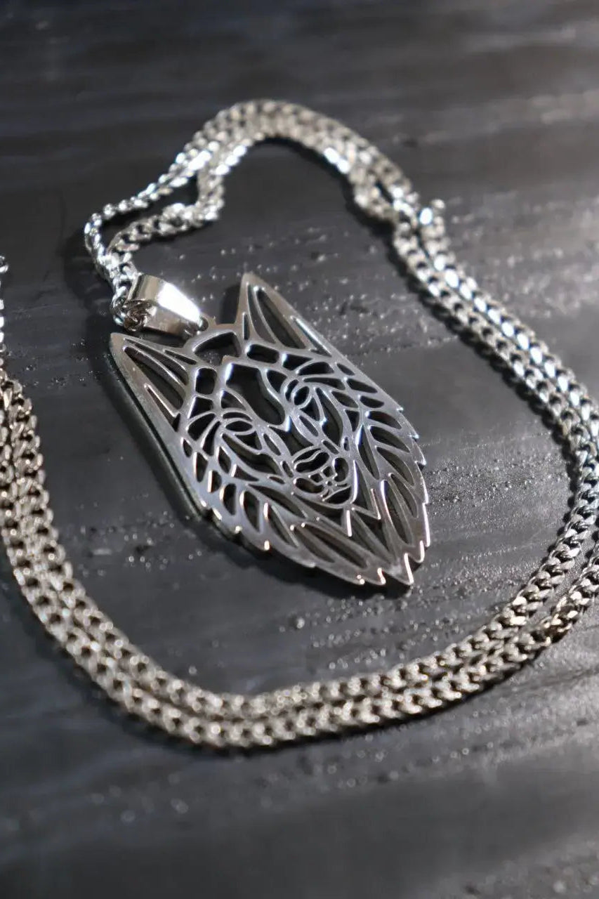 WOLF NECKLACE - SILVER