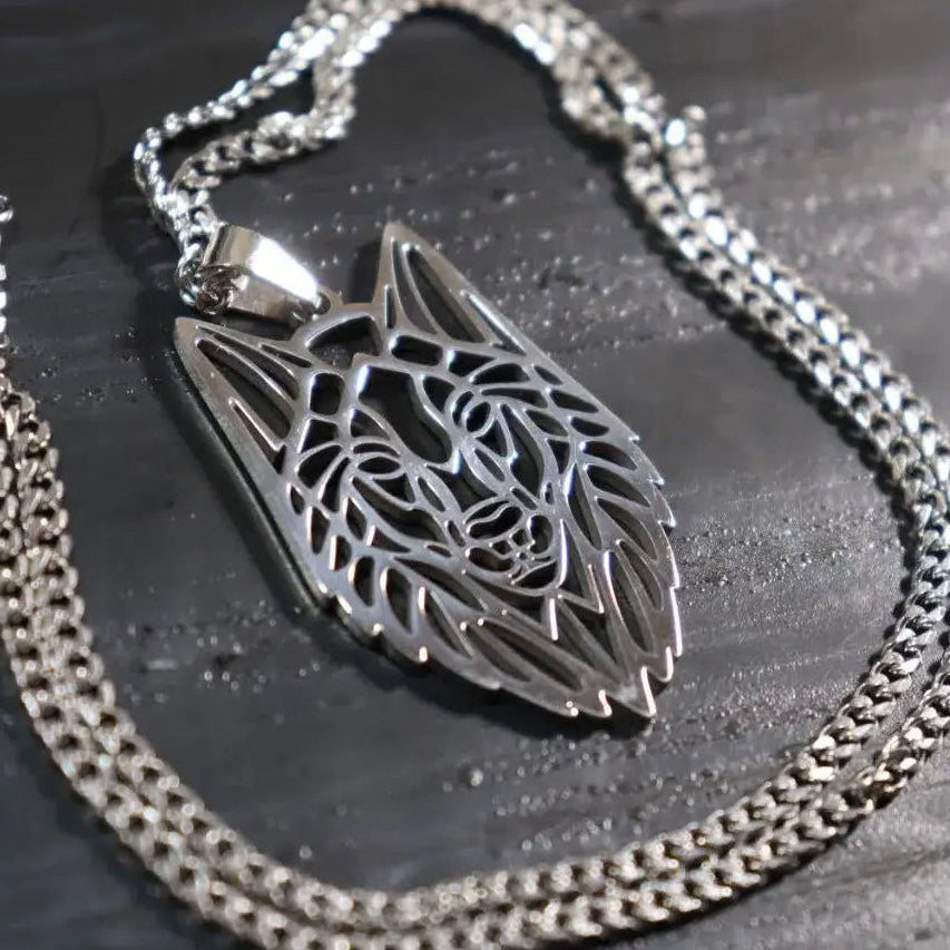 WOLF NECKLACE - SILVER