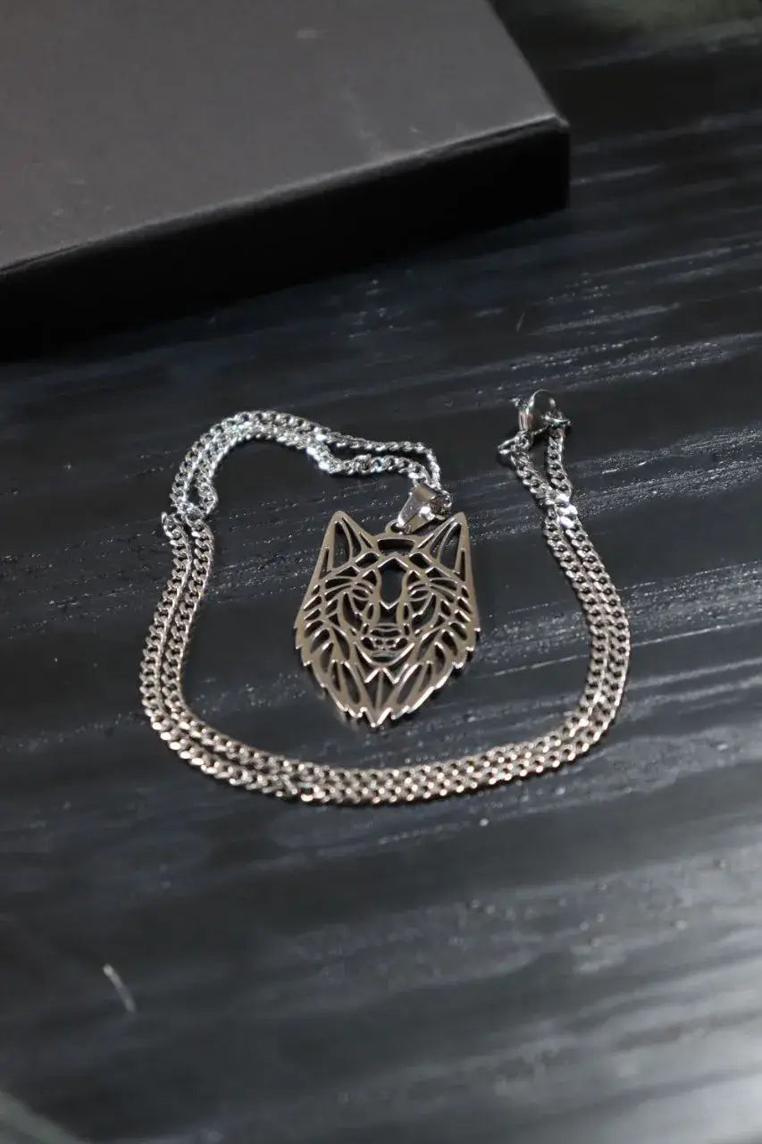 WOLF NECKLACE - SILVER