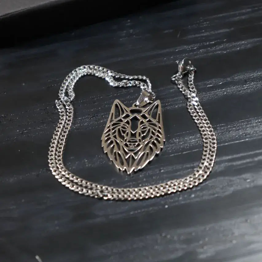 WOLF NECKLACE - SILVER