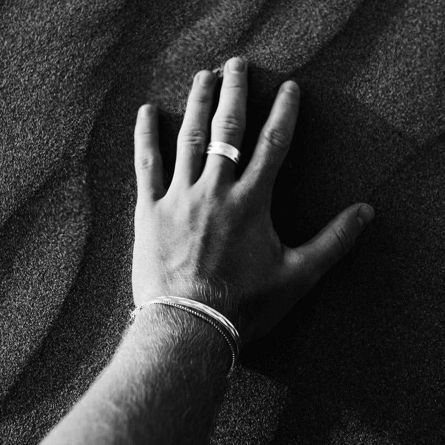 TIDAL CURVE BRACELET - SLIVER
