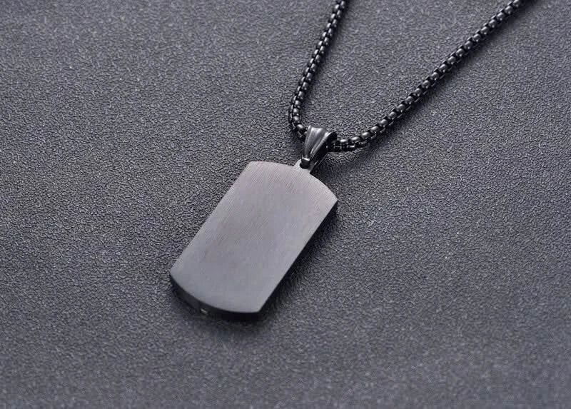 ROCK TAG NECKLACE - BLACK - Boujisphere