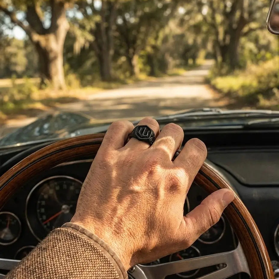 POSEIDON RING - BLACK